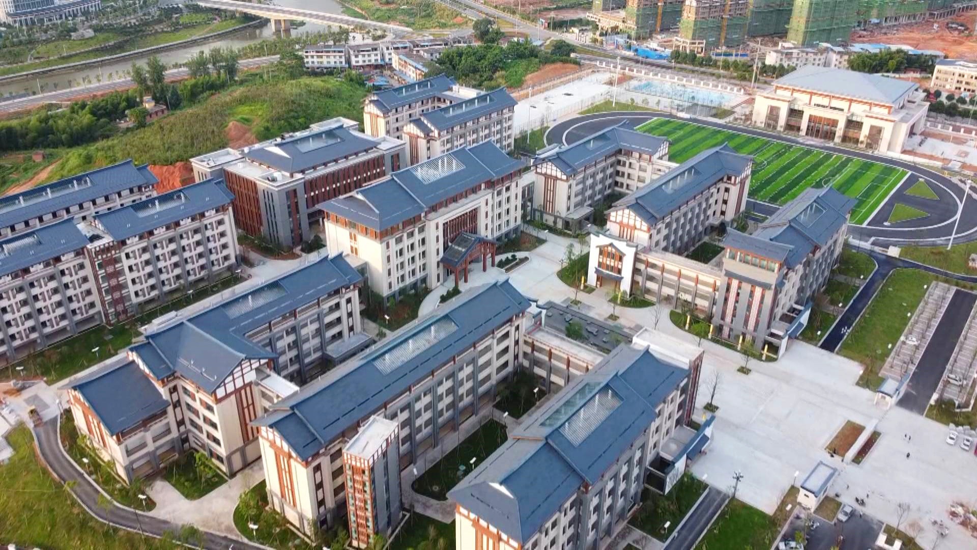 宁化县滨江实验中学已基本完工.jpg