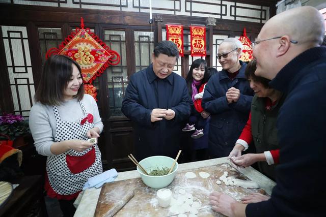 习近平的拜年范儿，年味足、情意浓