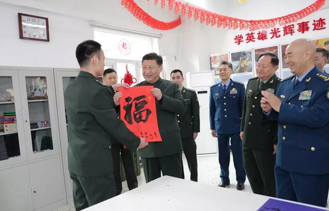 习近平的拜年范儿，年味足、情意浓